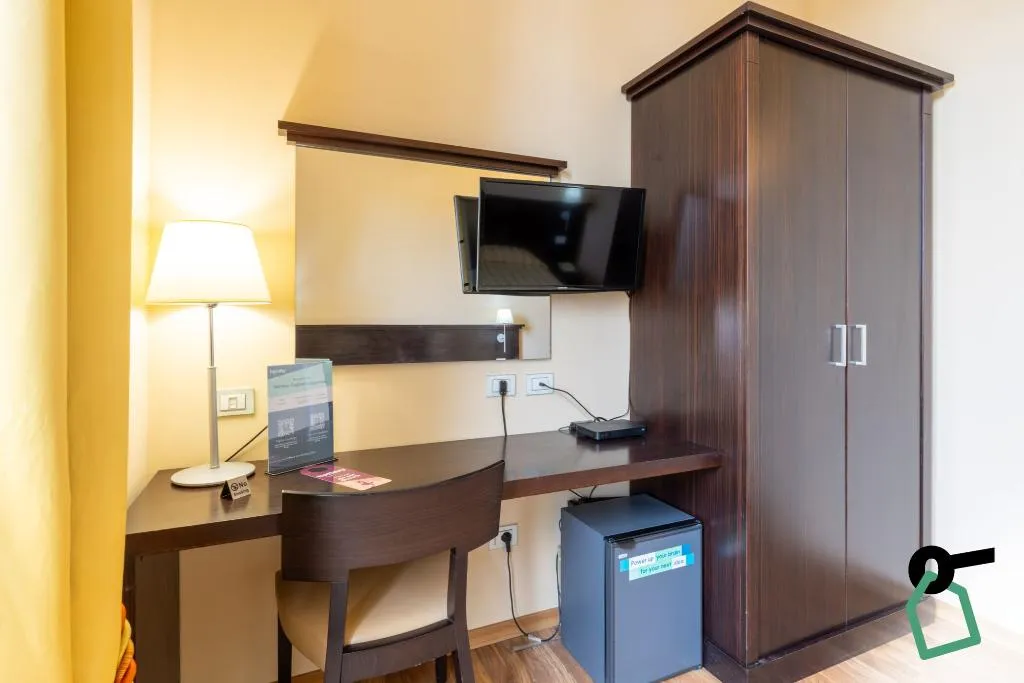 Double or Twin STANDARD Room, Hotiday Cagliari Lungomare, Cagliari