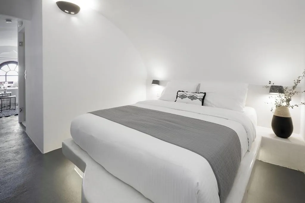 Room, Nano Suites, Santorini