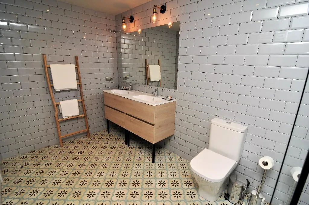 TRIPLE STANDARD Room, Cims de Camprodon, Barcelona