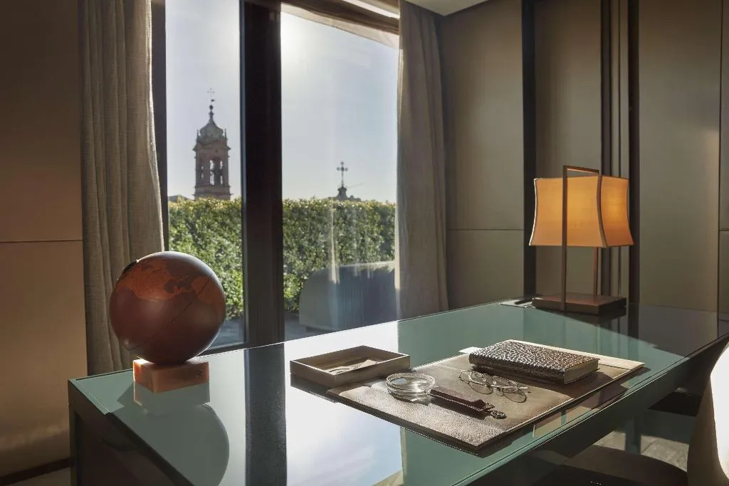 SUITE STANDARD Room, Armani Hotel Milano, Milan