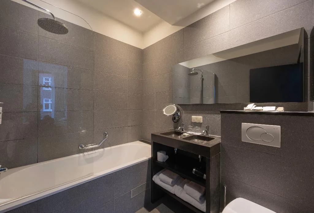 DOUBLE SINGLE USE EXECUTIVE Room, Catalonia Vondel Amsterdam, Amsterdam
