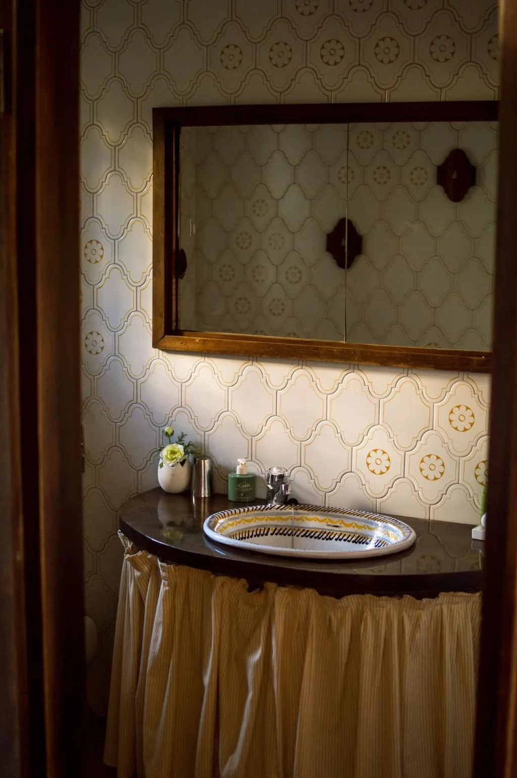 Room, Casa Calicantus, Milan