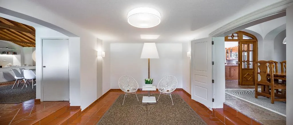 VILLA FOUR BEDROOMS Room, Shantivillas, Algarve