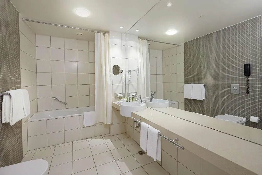 Room, Hilton Reykjavik Nordica, Reykjavik