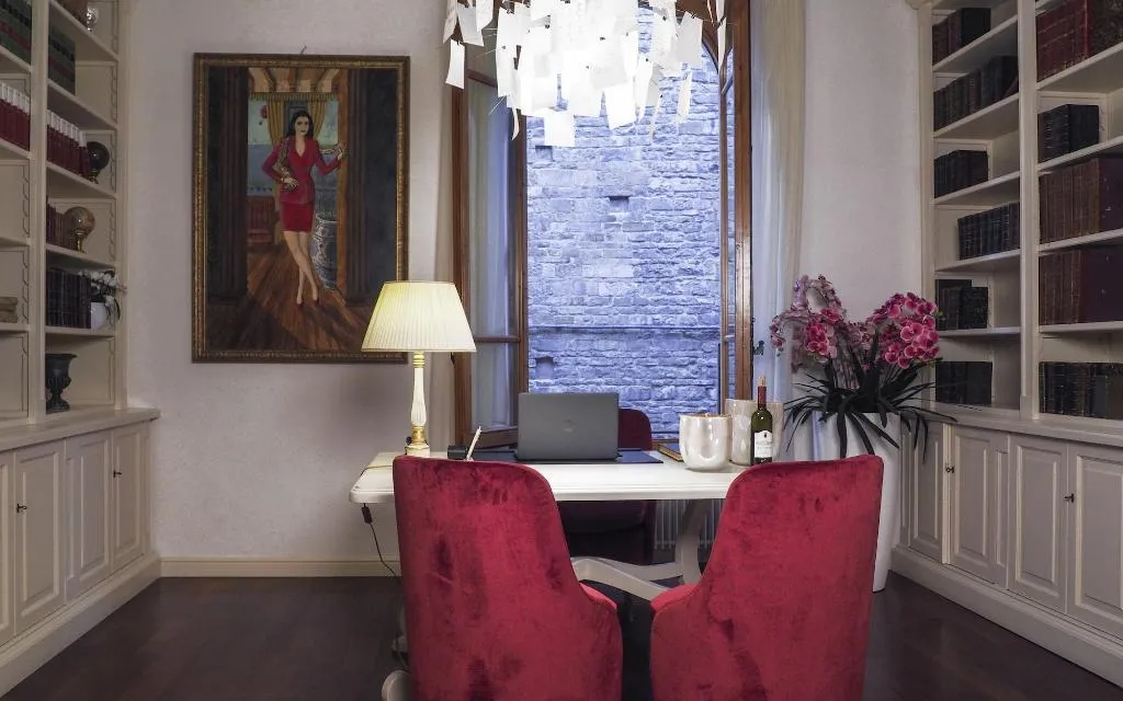Lobby, Aqa Palace, Florence
