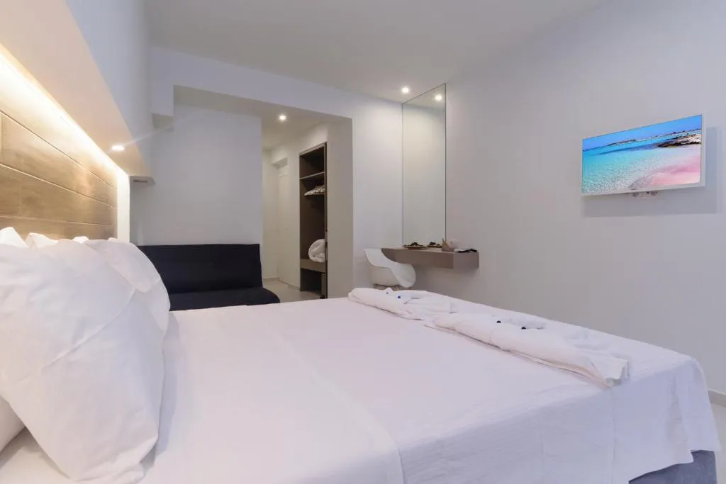 TRIPLE SUPERIOR WITH TERRACE Room, Notus, Crete