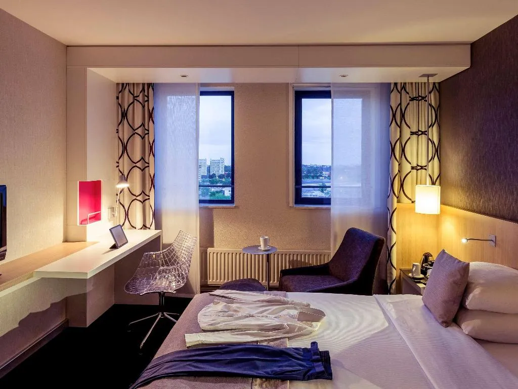 TWIN CLASSIC Room, Mercure Amsterdam City Hotel, Amsterdam