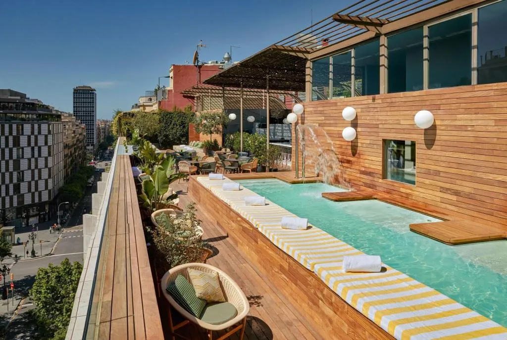 Pool, Sir Victor Hotel part of Sircle Collection, Barcelona
