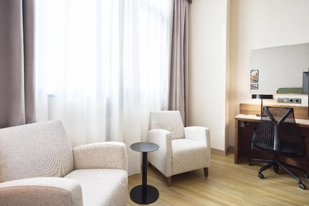 SUITE KING BED ONE BEDROOM  Room, Hilton Garden Inn Sevilla, Seville