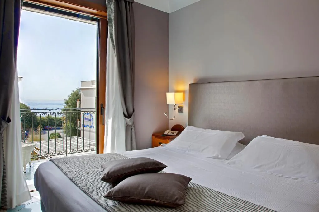 Double or Twin SUPERIOR SEA VIEW Room, Beauty Farm Villa Luisa, Naples
