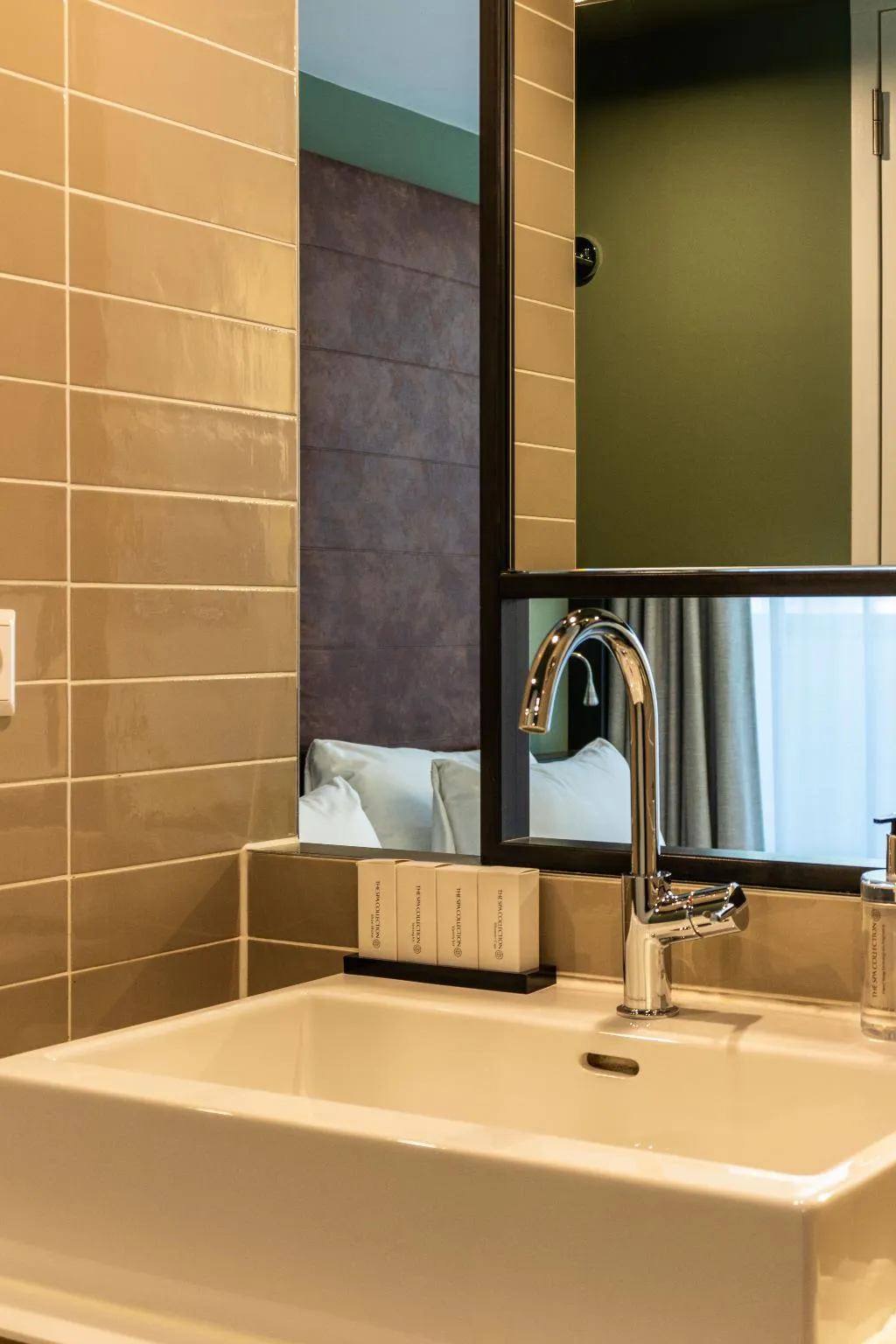 DOUBLE DELUXE Room, Hotel De Hallen, Amsterdam