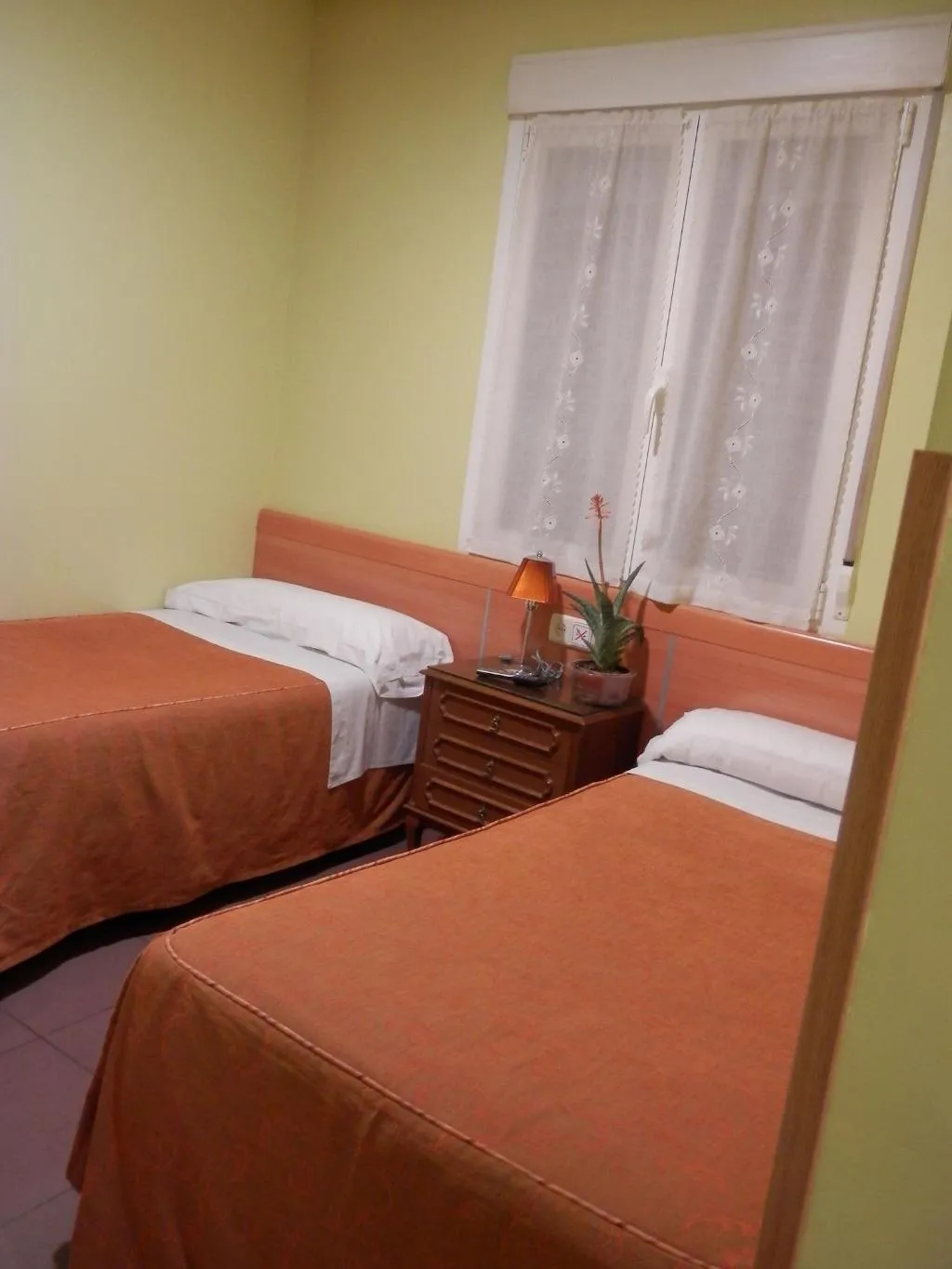 Room, Hostal Del Pez Azul, Madrid