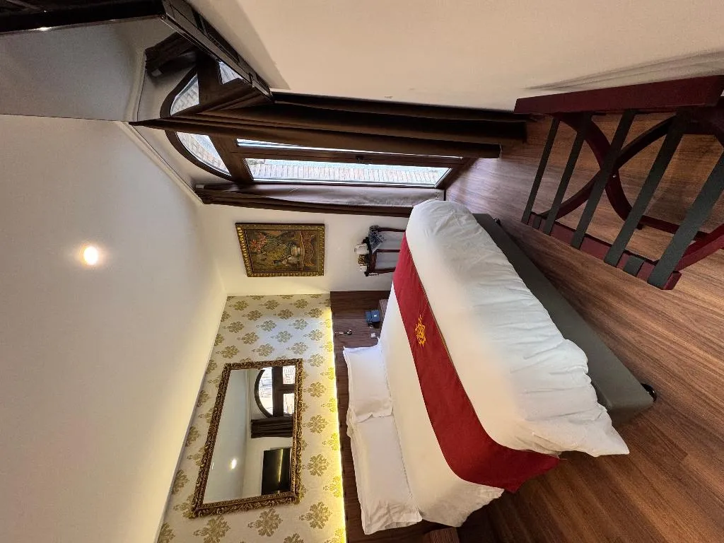 Room DELUXE WITH BALCONY Room, Hotel Boutique Casón De Los López, Madrid