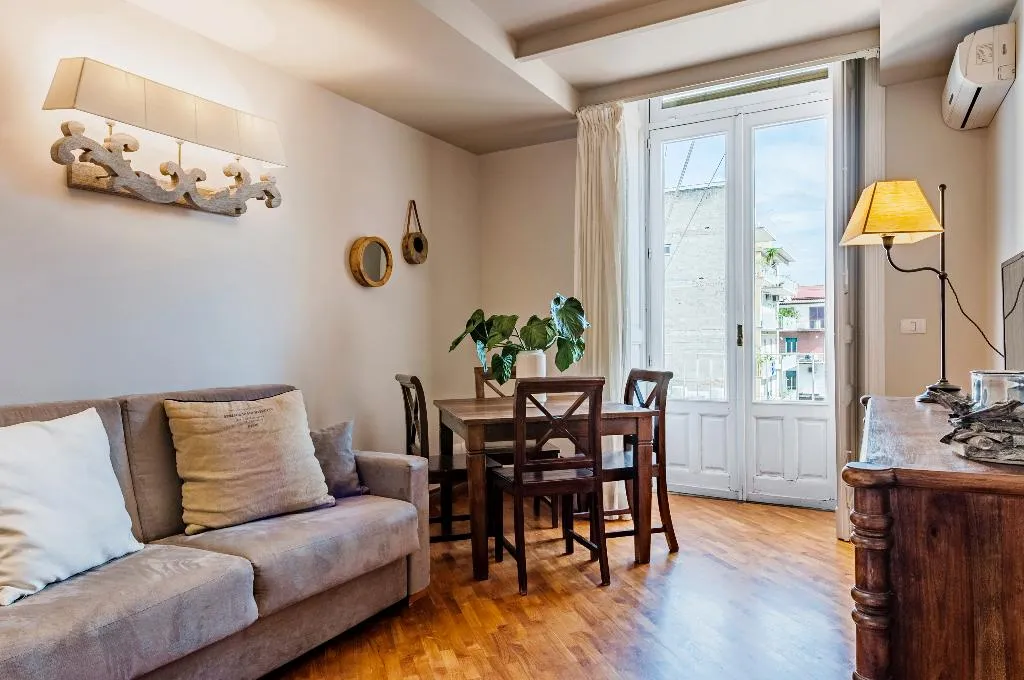 APARTMENT DELUXE Room, Ferrini Home Residence 150, Catania