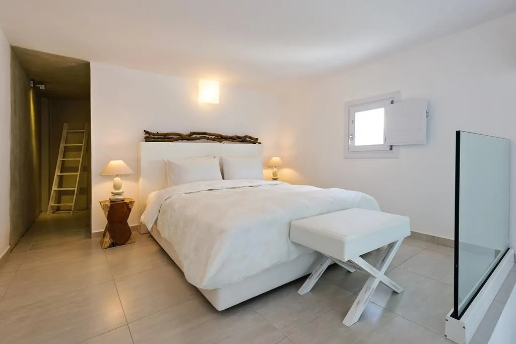 SUITE WITH PRIVATE POOL Room, Cavo Bianco Boutique Hotel & Spa, Santorini