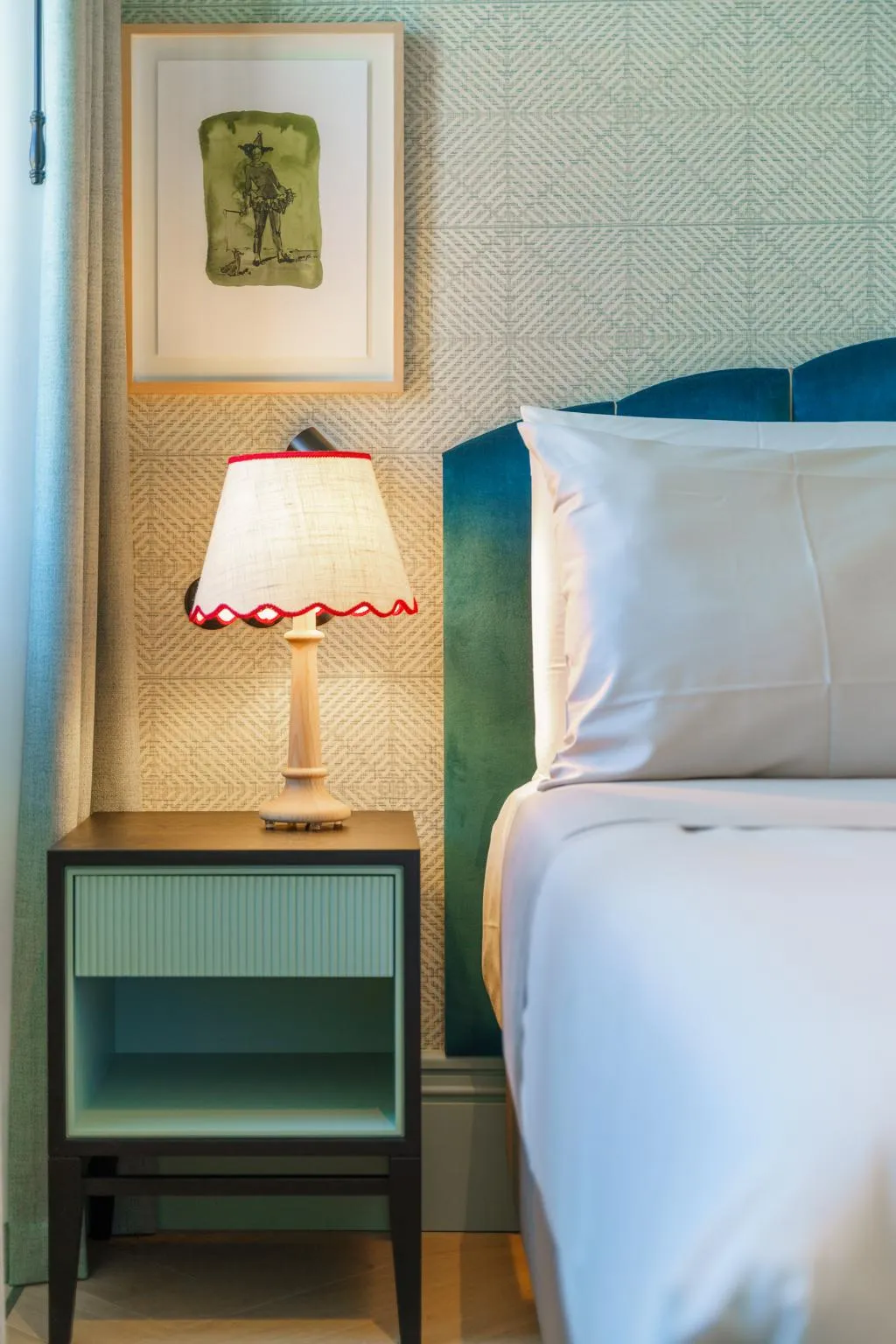DOUBLE WITH VIEWS Room, The Editory Boulevard Aliados Hotel, Porto