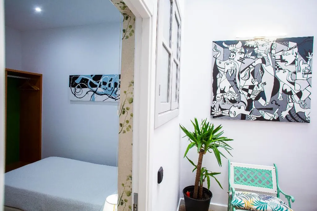 SINGLE DELUXE ONE BEDROOM Room, Hostal San Francisco, Seville