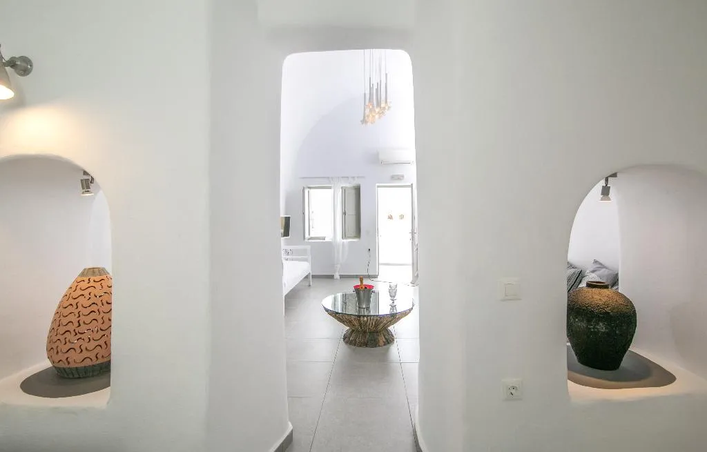SUITE HONEYMOON Room, Vogue Suites, Santorini