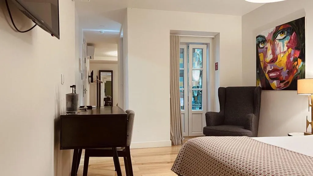 FAMILY ROOM INNER Room, Monte Belvedere Hotel By Shiadu, Lisbon