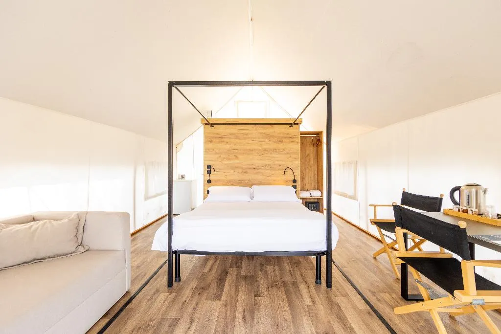 Room, Nabi Resort Glamping & Spa, Naples