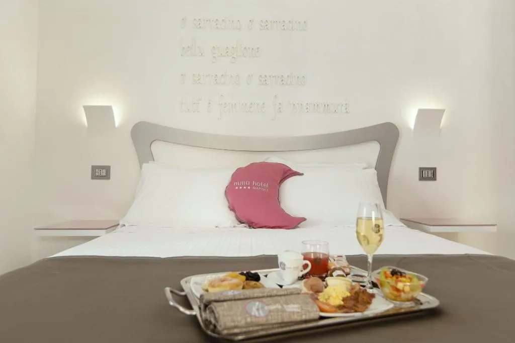 Room, Hotel Nunù, Naples