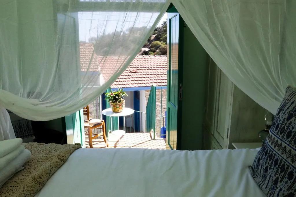 Room, To Konatzi Tis Marikkas Tzie Tou Yianni, Cyprus