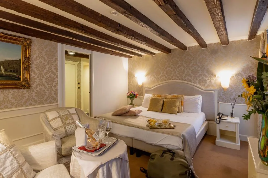 DOUBLE DELUXE WITH VIEWS Room, Duodo Palace, Venice