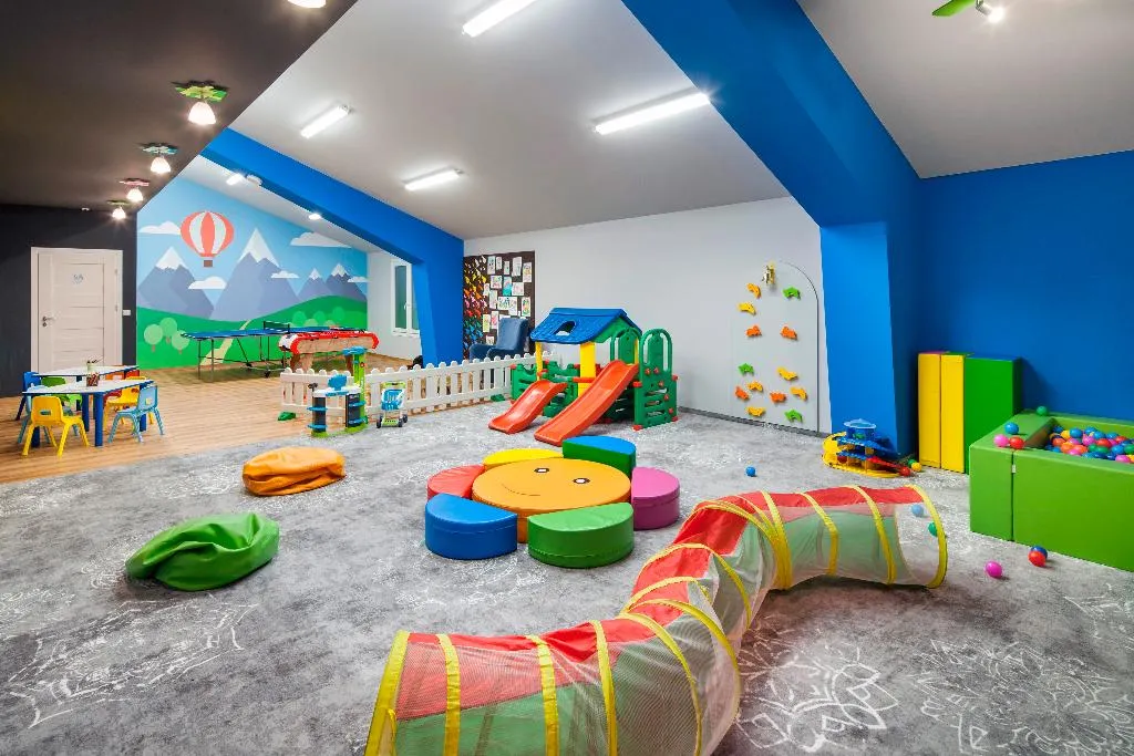 Sports and Entertainment, Hotel Aquarion Family & Friends - Destigo Hotels, Krakow