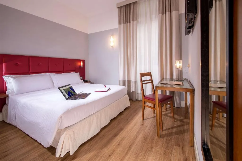 DOUBLE SUPERIOR QUEEN BED Room, Best Western Hotel Astrid, Rome