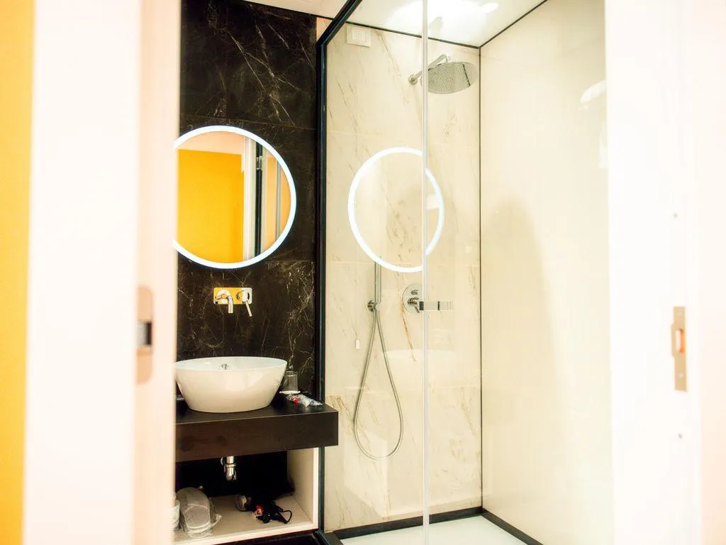 DOUBLE DELUXE KING BED Room, Boutique Centrale Palace, Rome