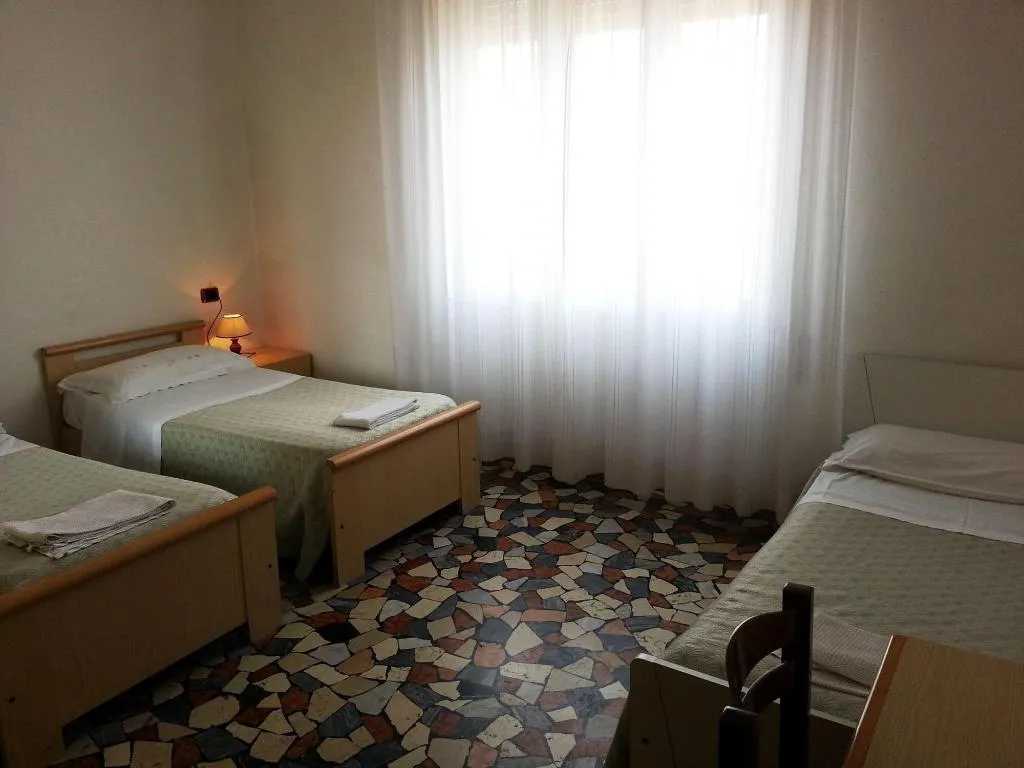 Room, Hotel Clodia, Venice