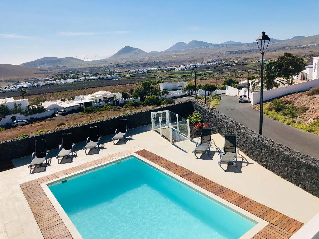 VILLA THREE BEDROOMS Room, Infinity Views Village, Lanzarote