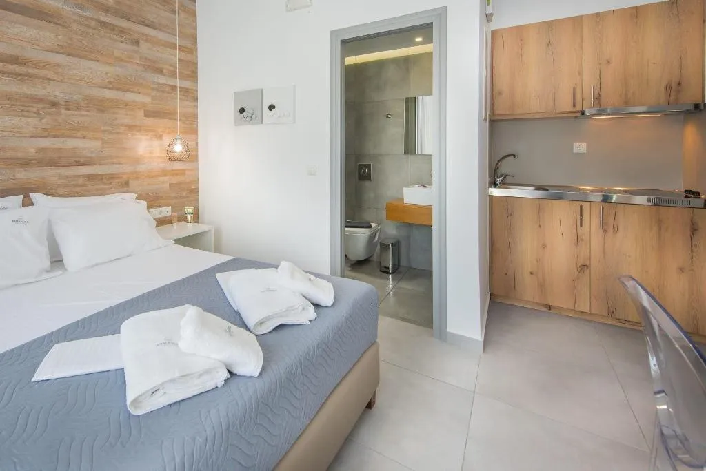 Room, Ria, Crete