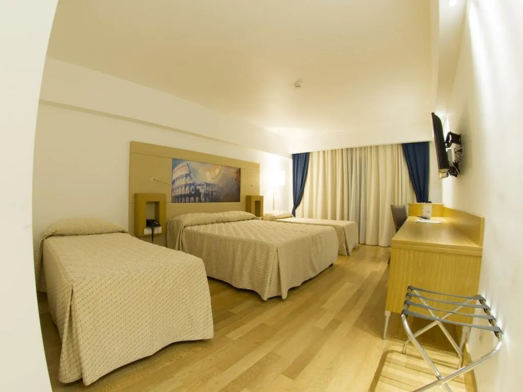 QUADRUPLE SUPERIOR Room, Catania International Airport Hotel, Catania