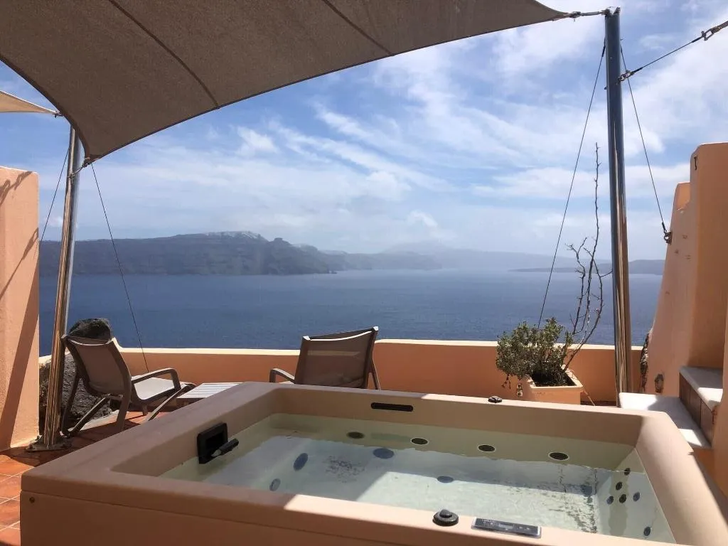 General view, Horizon Aeifos Suites, Santorini
