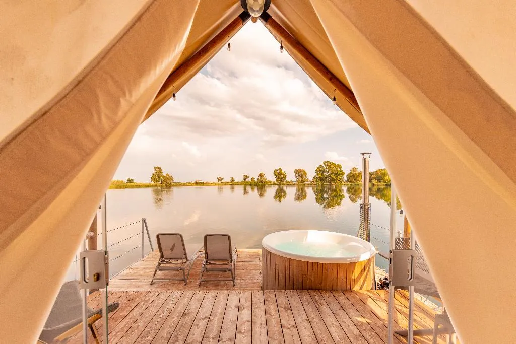Room, Nabi Resort Glamping & Spa, Naples