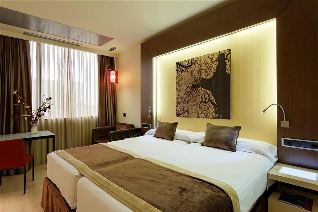 Room, Melia Avenida America, Madrid