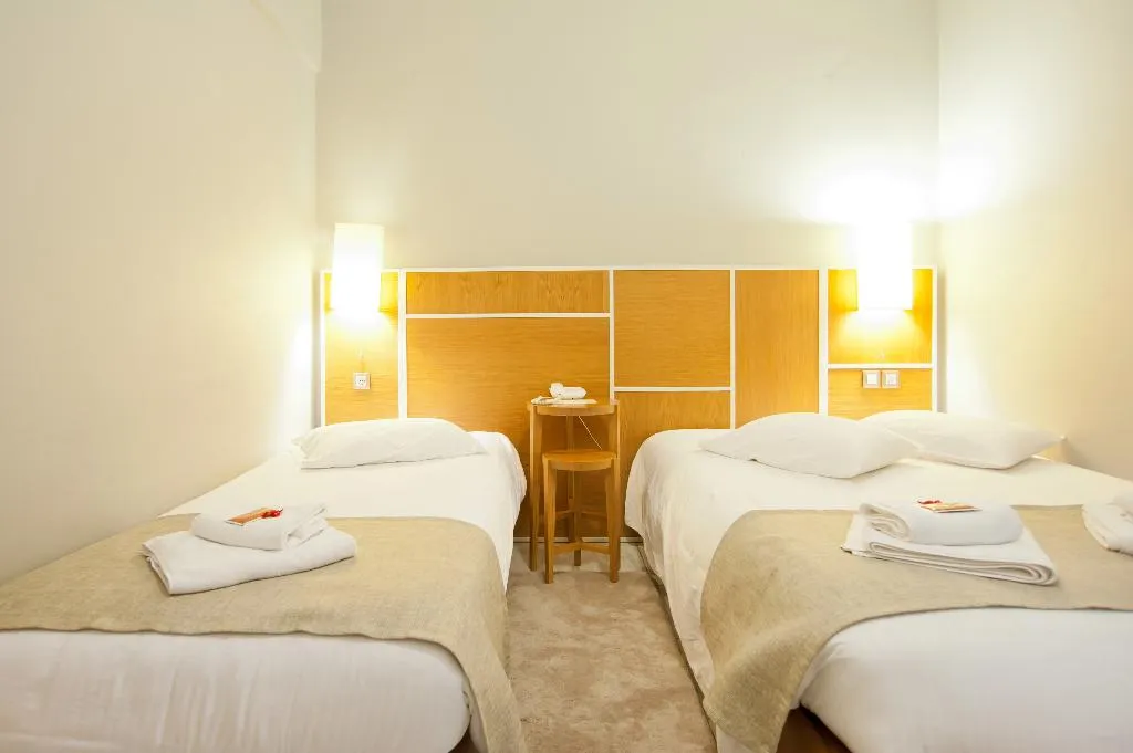 TRIPLE STANDARD Room, Fedriades Delphi, Athens