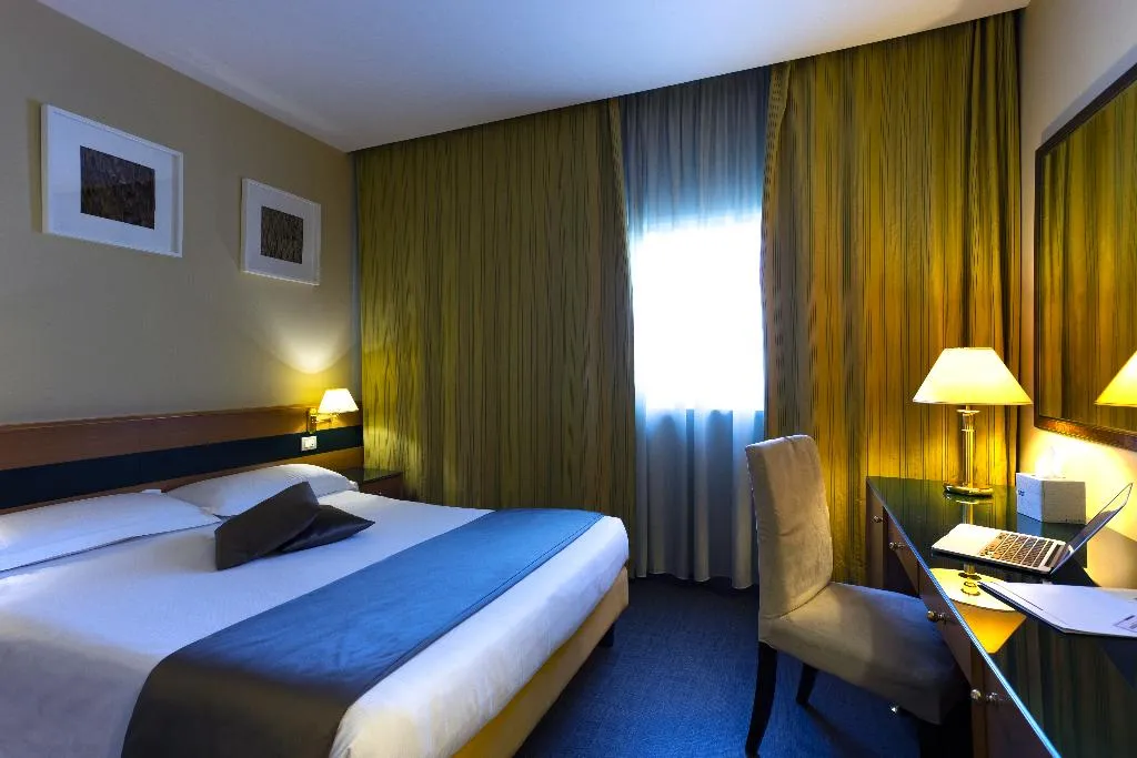 Double or Twin CLASSIC Room, BV Oly Hotel, Rome
