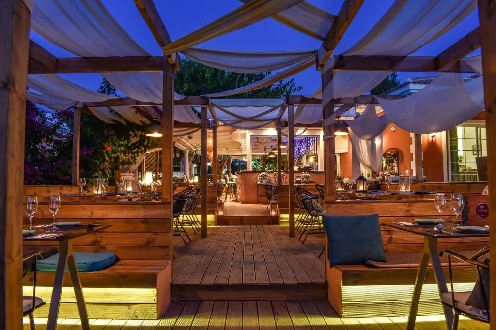 Restaurant, Aeolos Boutique Resort And Suites, Zante