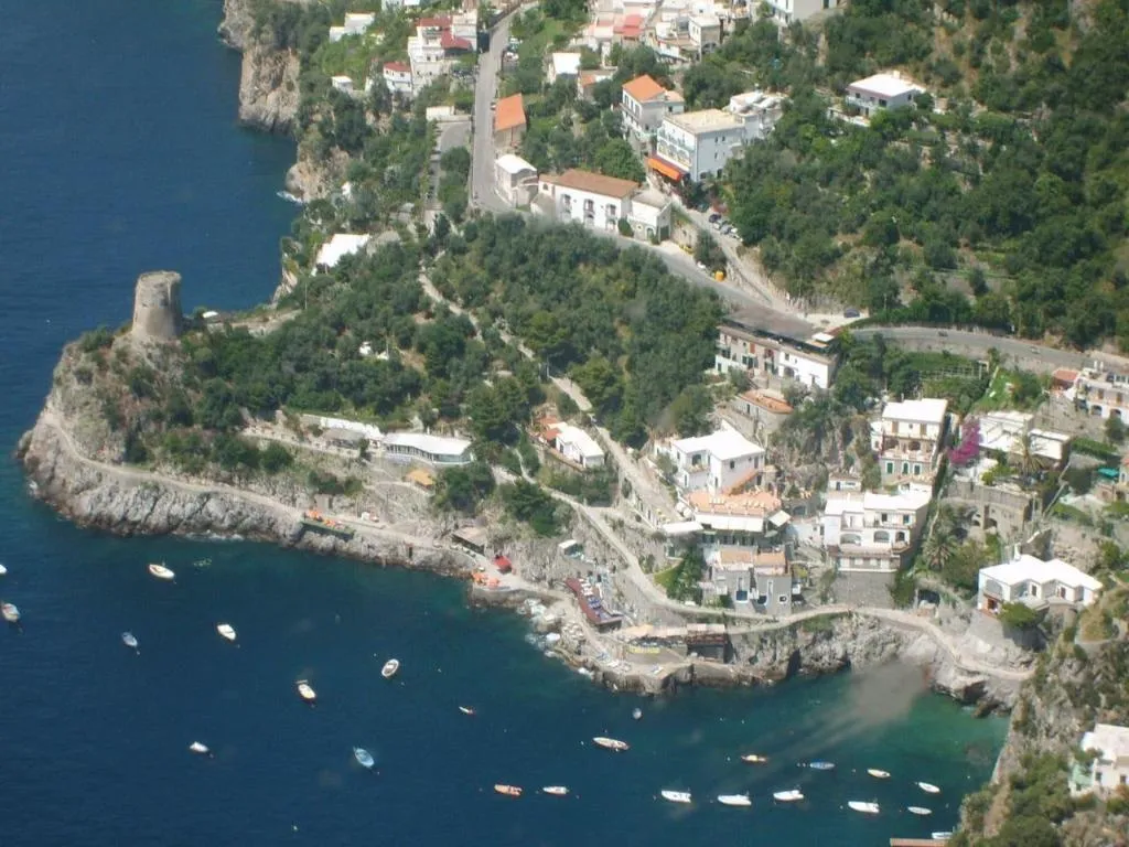 General view, Hotel Le Fioriere, Naples