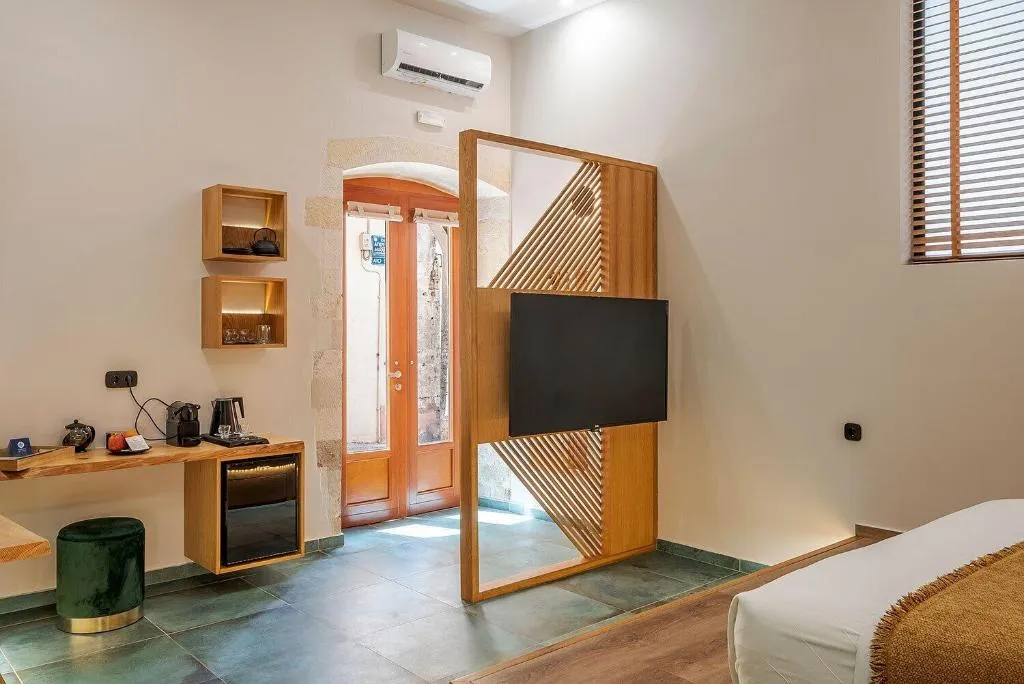 Room, Madonna Del Mare, Crete
