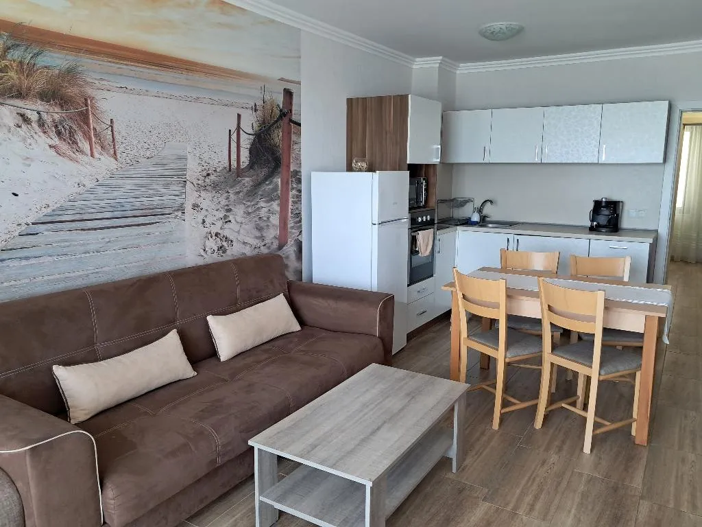 APARTMENT DELUXE Room, Apart Hotel Iglika, Bourgas