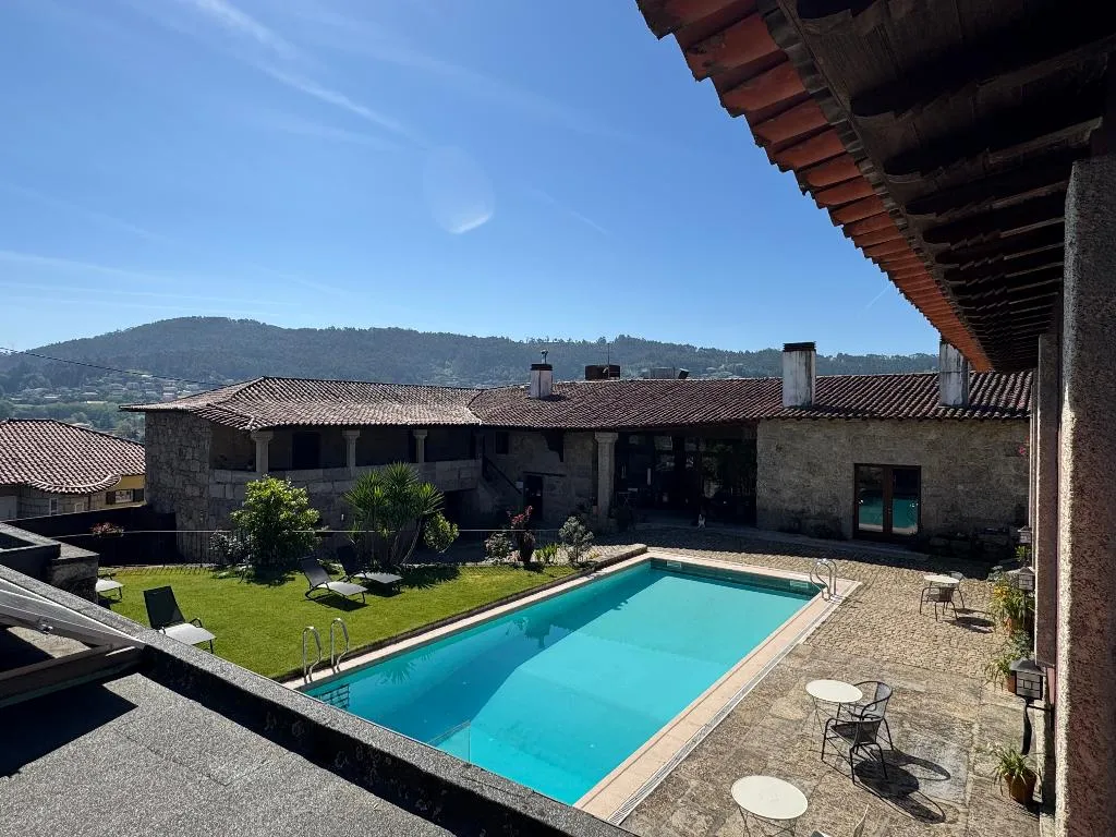 TWIN SUPERIOR POOL VIEW Room, Hotel Rural Alves Braga, Porto