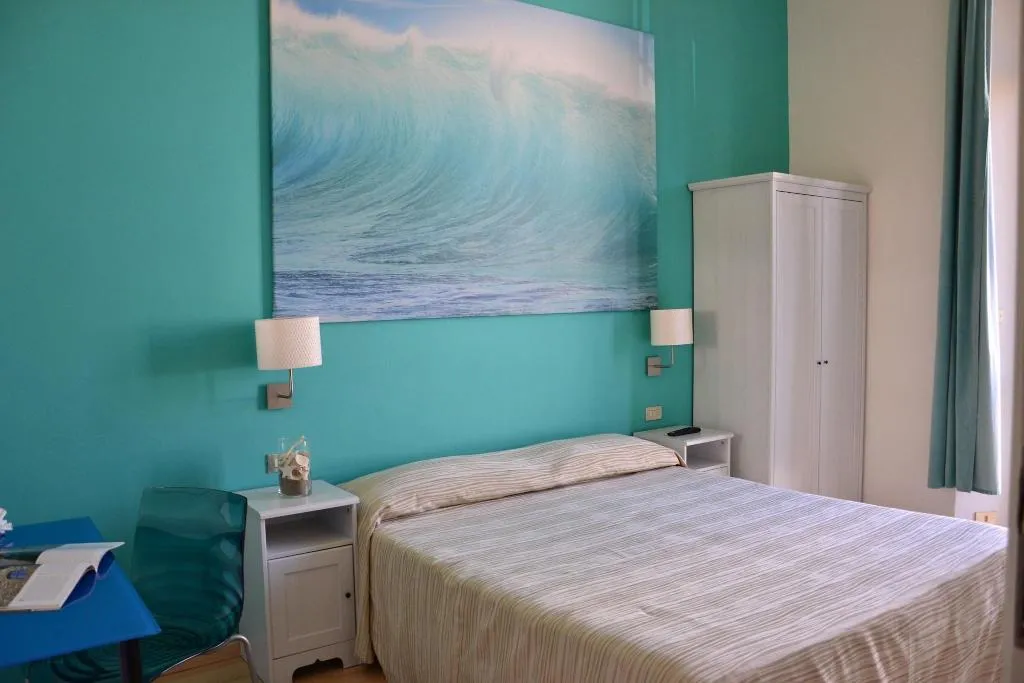 Room, Bed & Breakfast Leopoldo, Florence