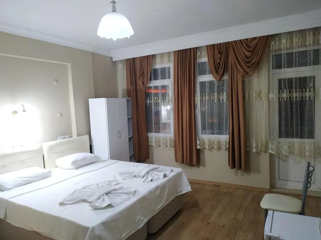 Room, Ephesus Centrum, Izmir
