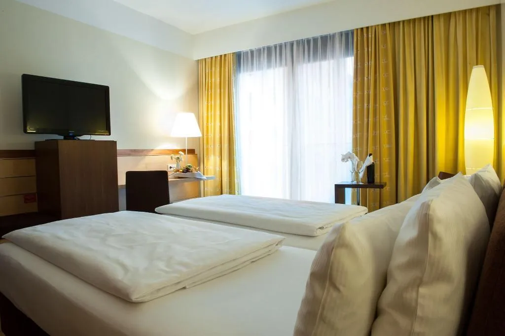 Room, Centrovital, Berlin