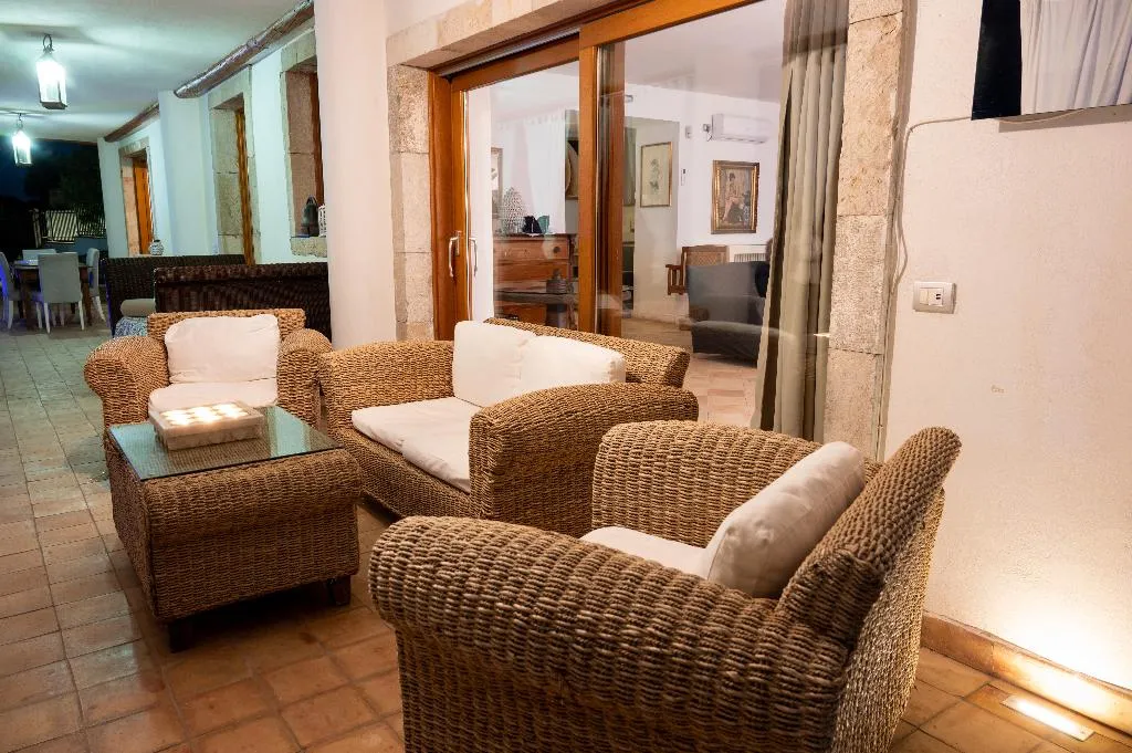 VILLA CAPACITY 8 Room, Villa Zagara Garden, Taormina
