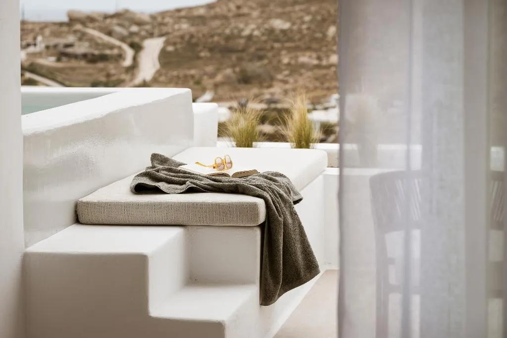 JUNIOR SUITE WITH JACUZZI Room, Mykonos Flow - Super Paradise, Mykonos