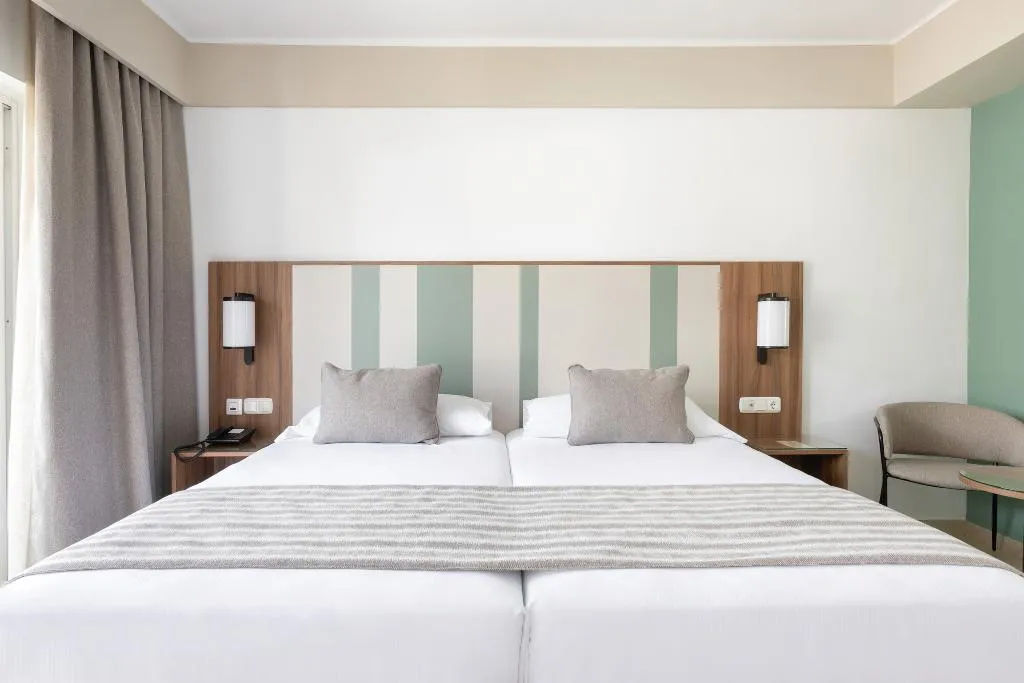 Double or Twin SEA VIEW Room, Hotel Riu Paraiso Lanzarote - All Inclusive, Lanzarote